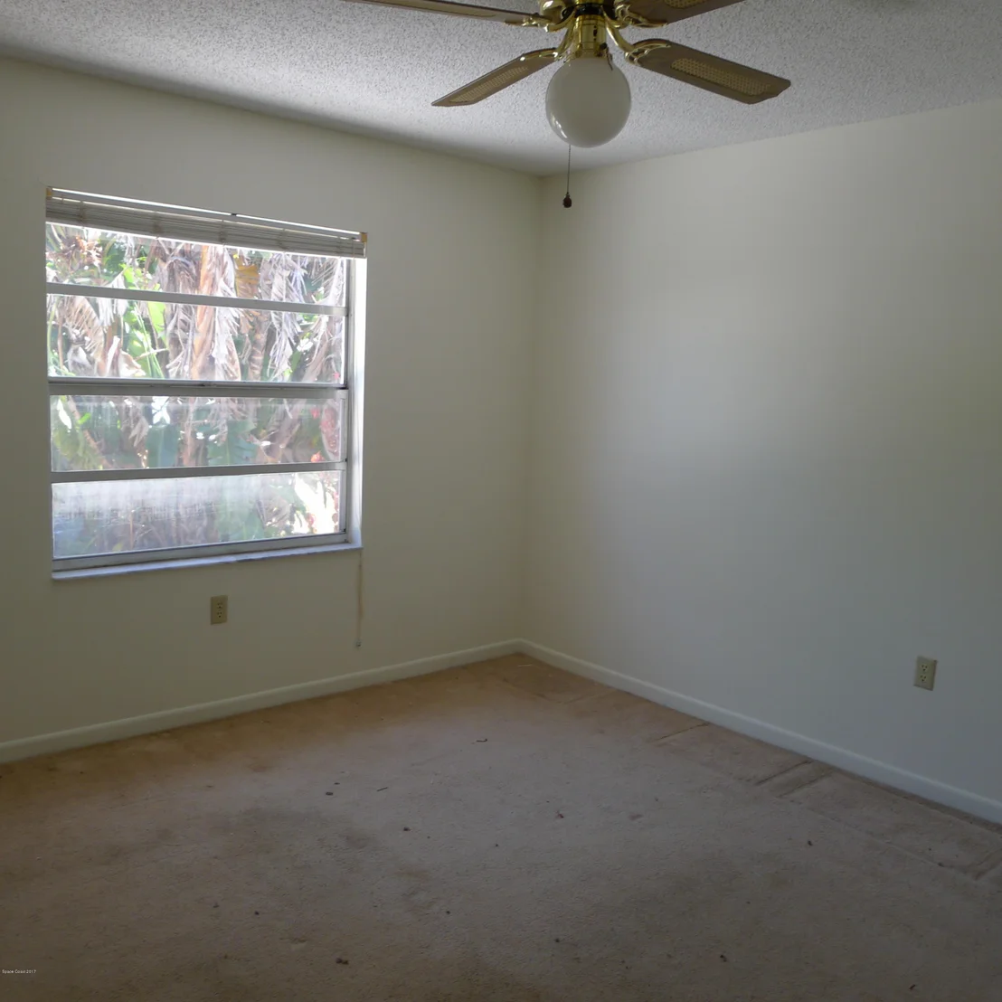 Photo of 1287 NE Van Tassell NE