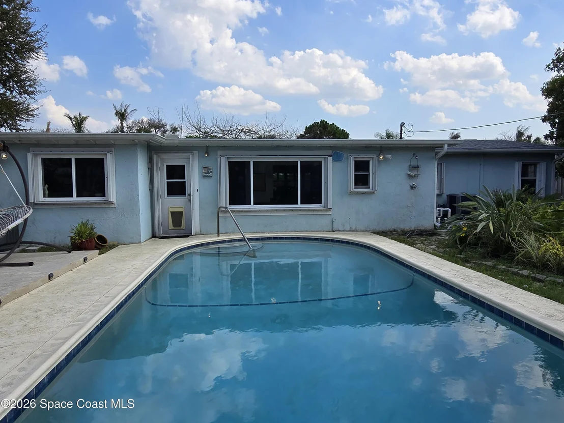 Photo of 340 Avenida Del Sol