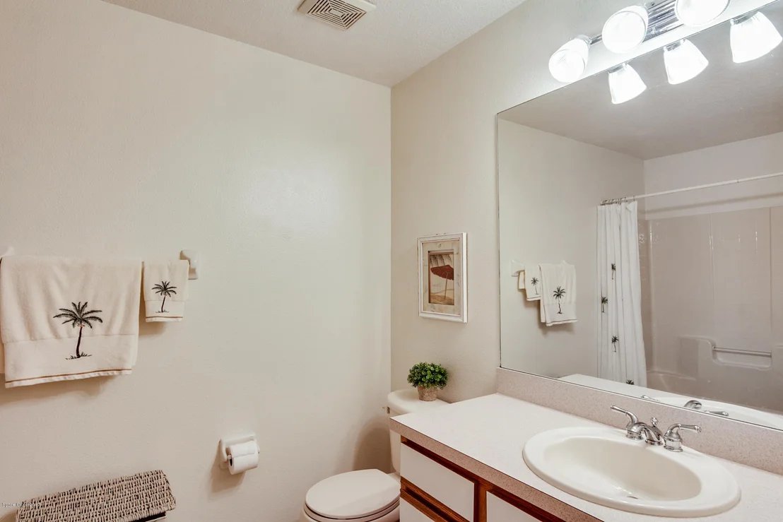 Photo of 6350 Ainsworth Road