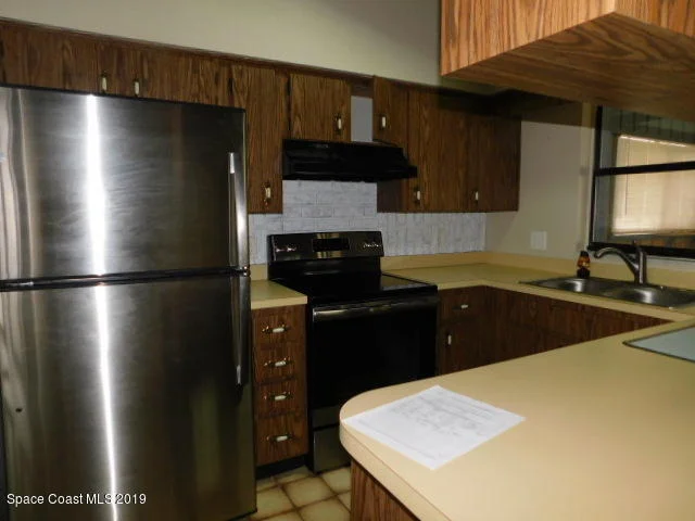 Photo of 280 Bayhead Drive