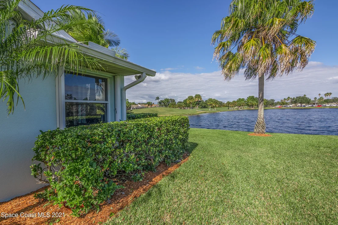 Photo of 2378 Golf Vista Boulevard
