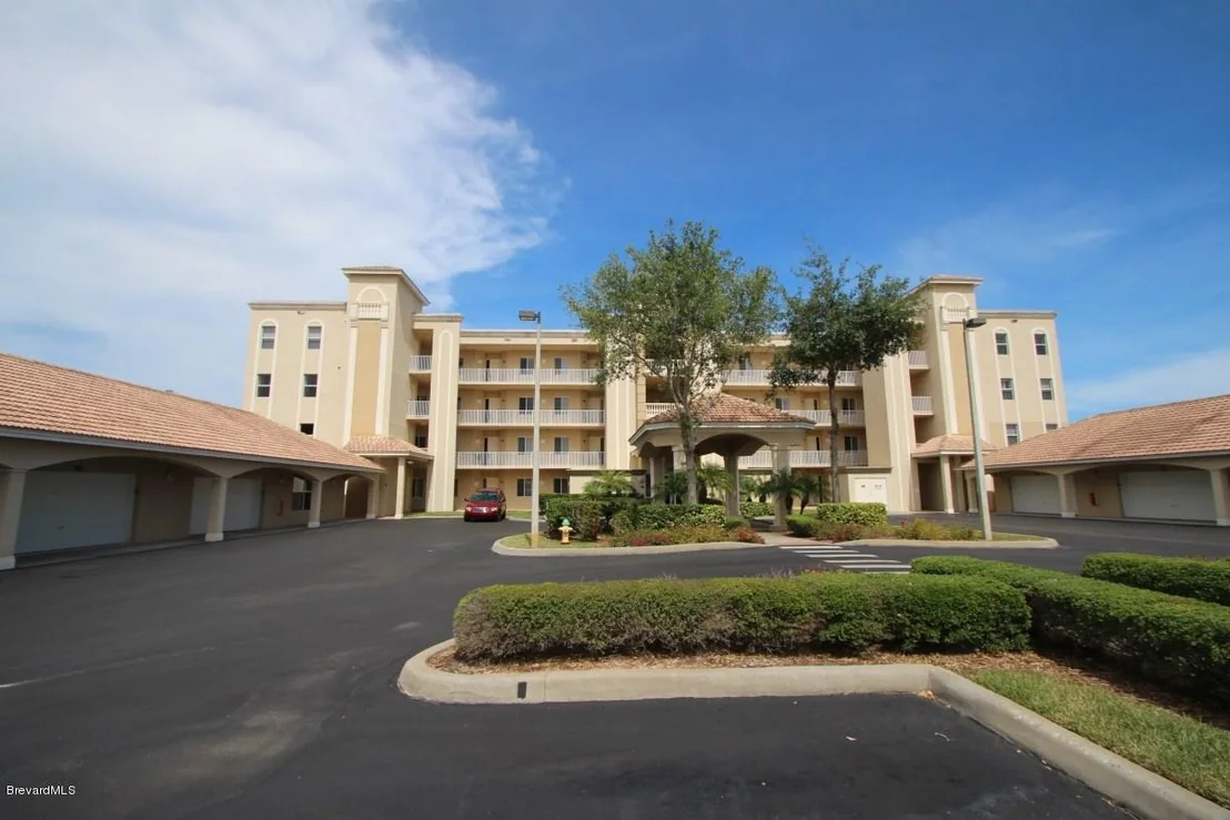 Photo of Unit 105 at 6005 Highway 1