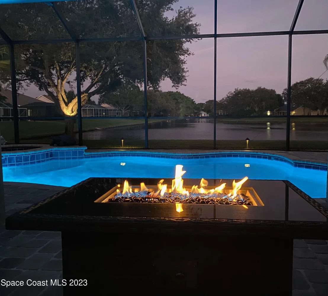Photo of 321 Lake Victoria Circle