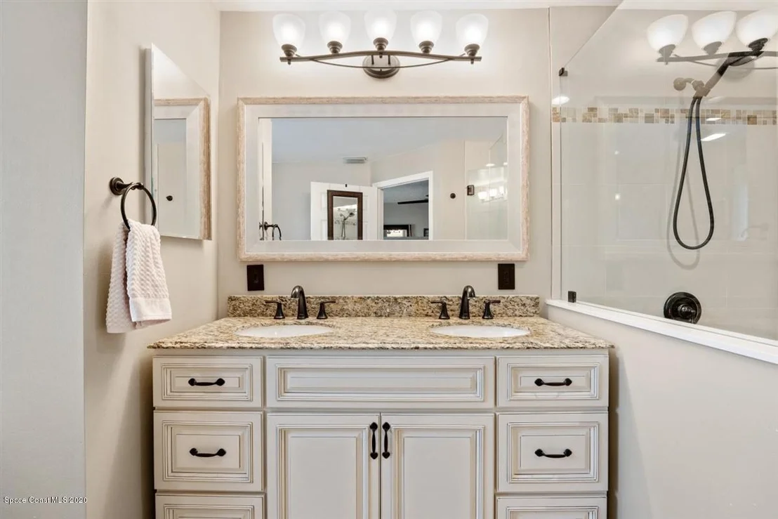 Photo of 962 Del Mar Circle