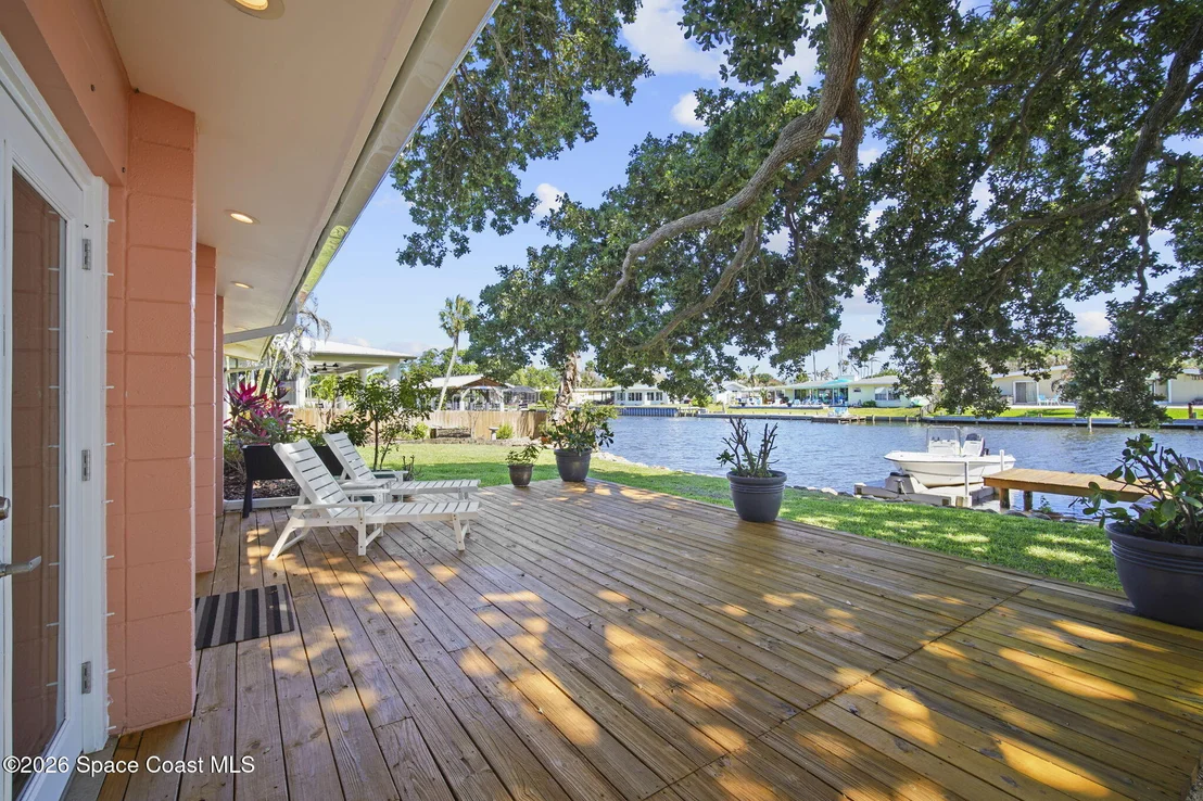 Photo of 514 Cocoa Isles Boulevard