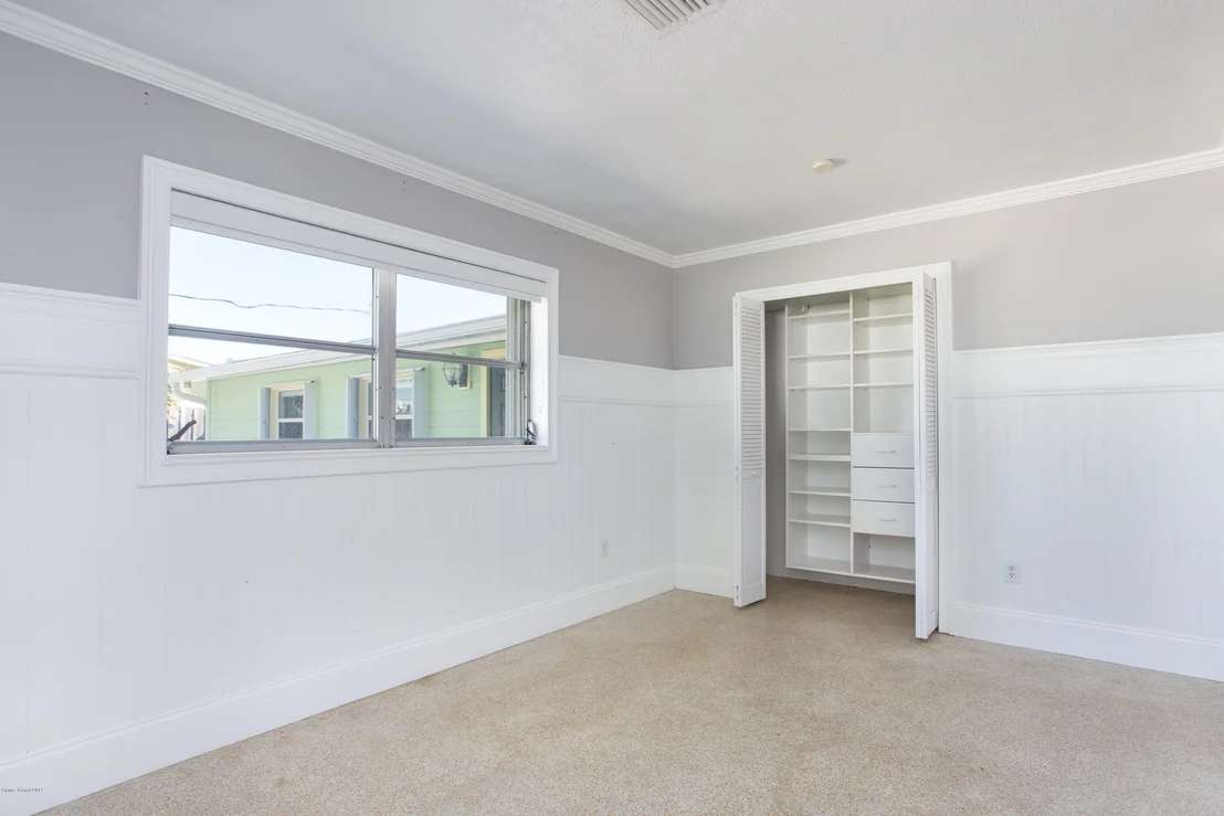 Photo of 390 Willow Drive