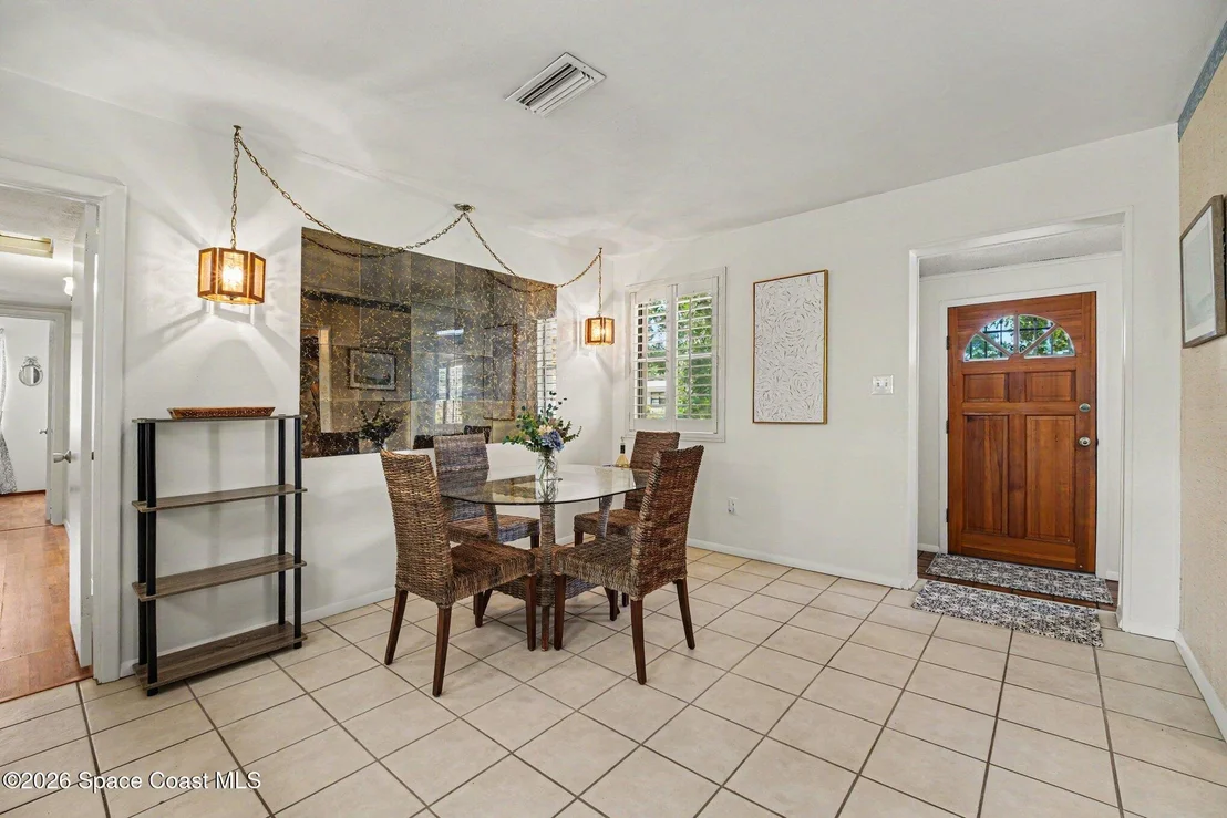 Photo of 1218 Vassar Lane