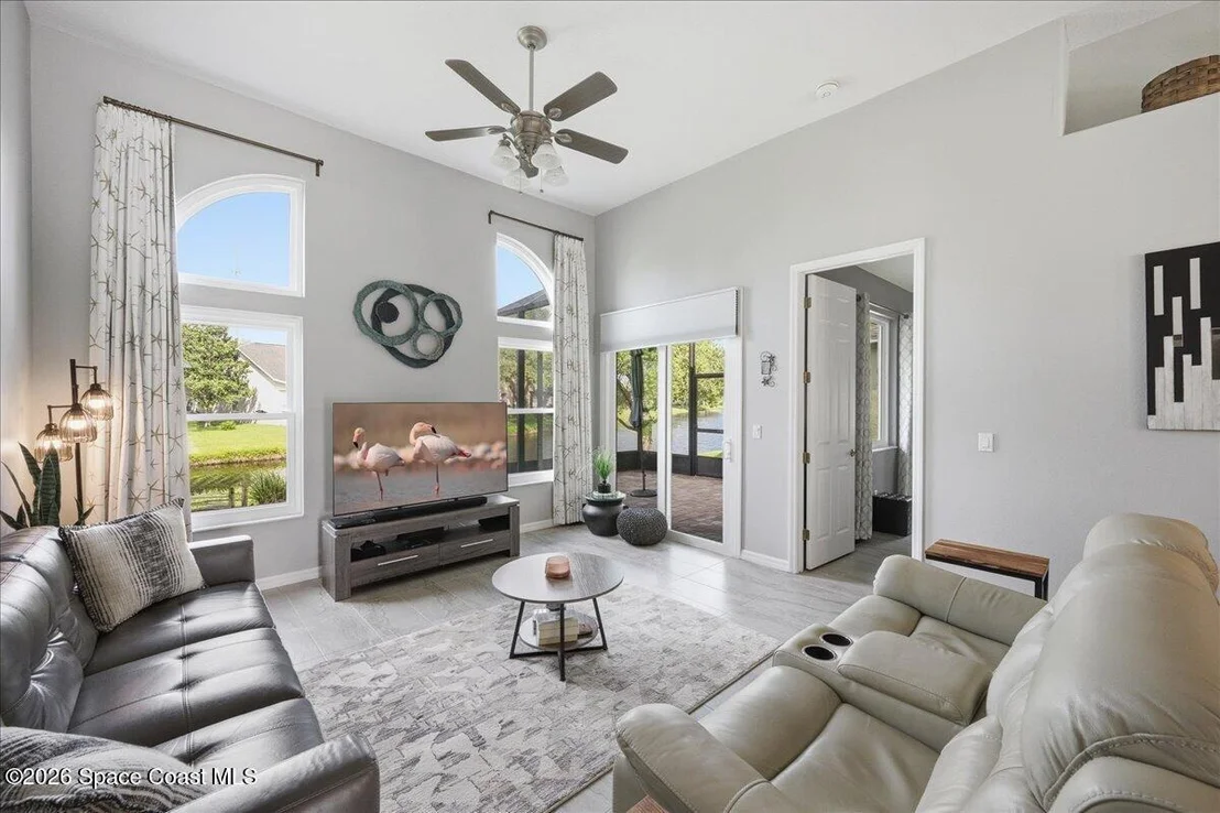 Photo of 4570 Portage Trail