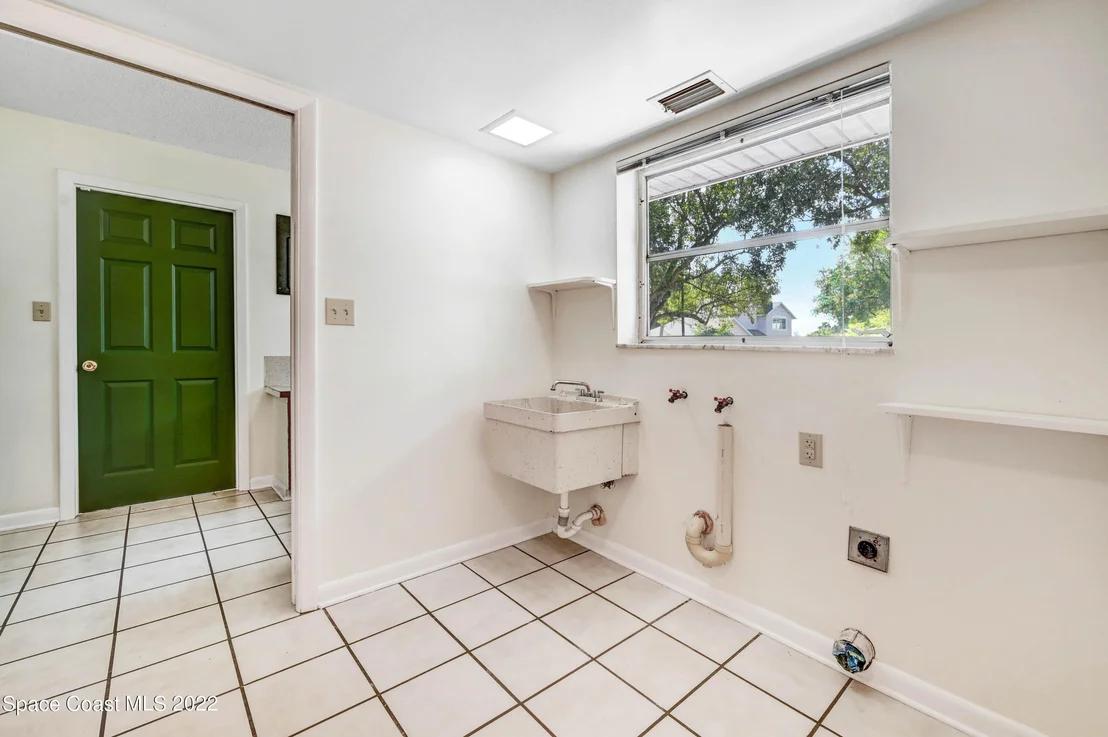 Photo of 555 Amber Lane
