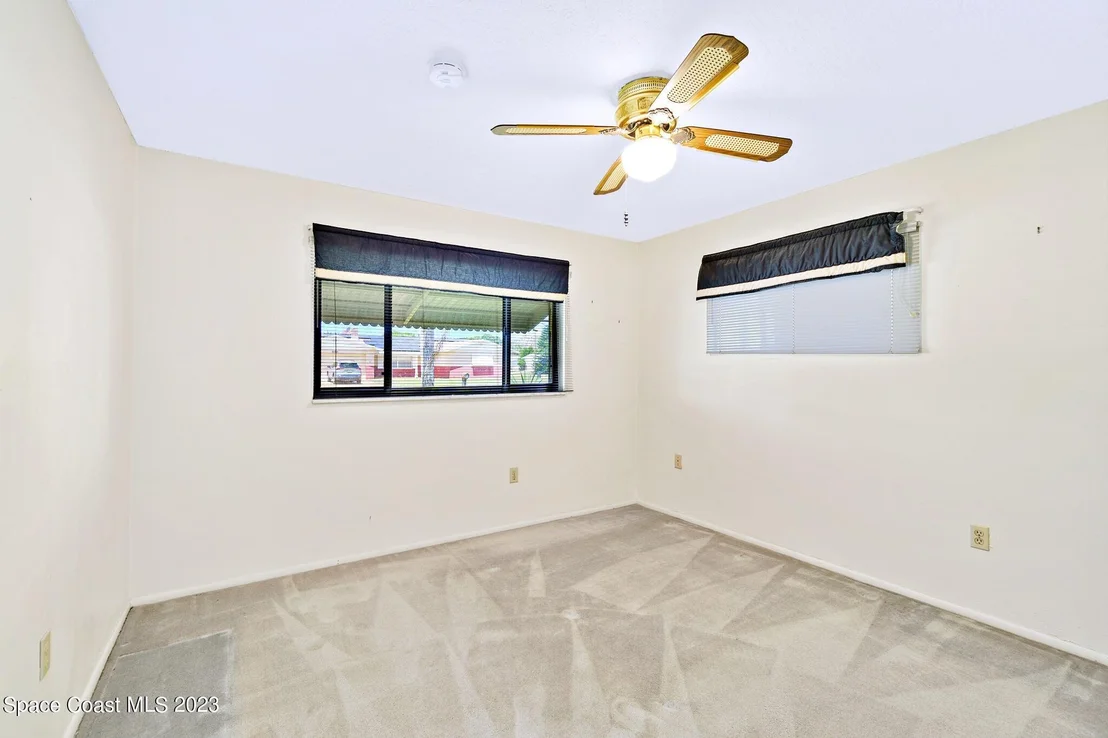 Photo of 899 Jefferson Road