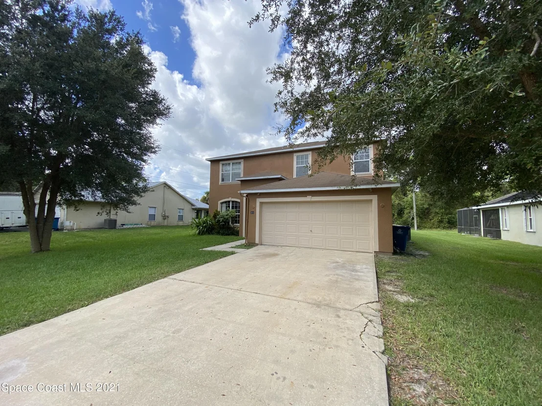 Photo of 300 Cavern Ave Avenue SE