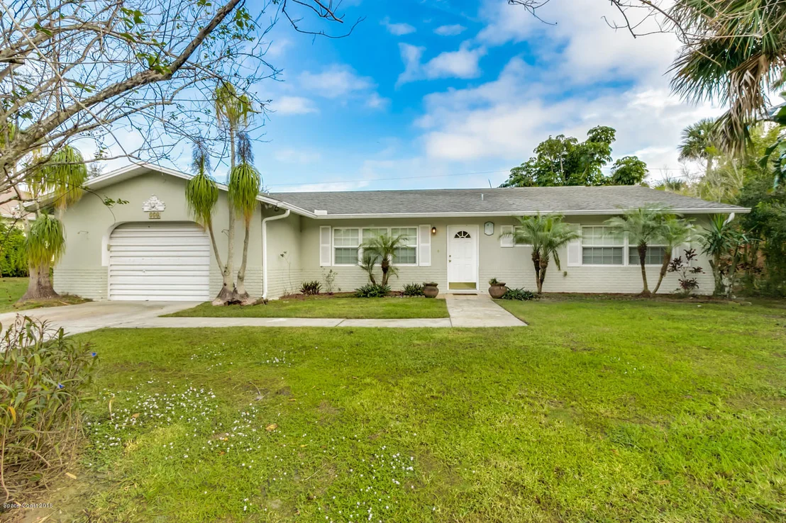 Photo of 156 Nebraska Circle