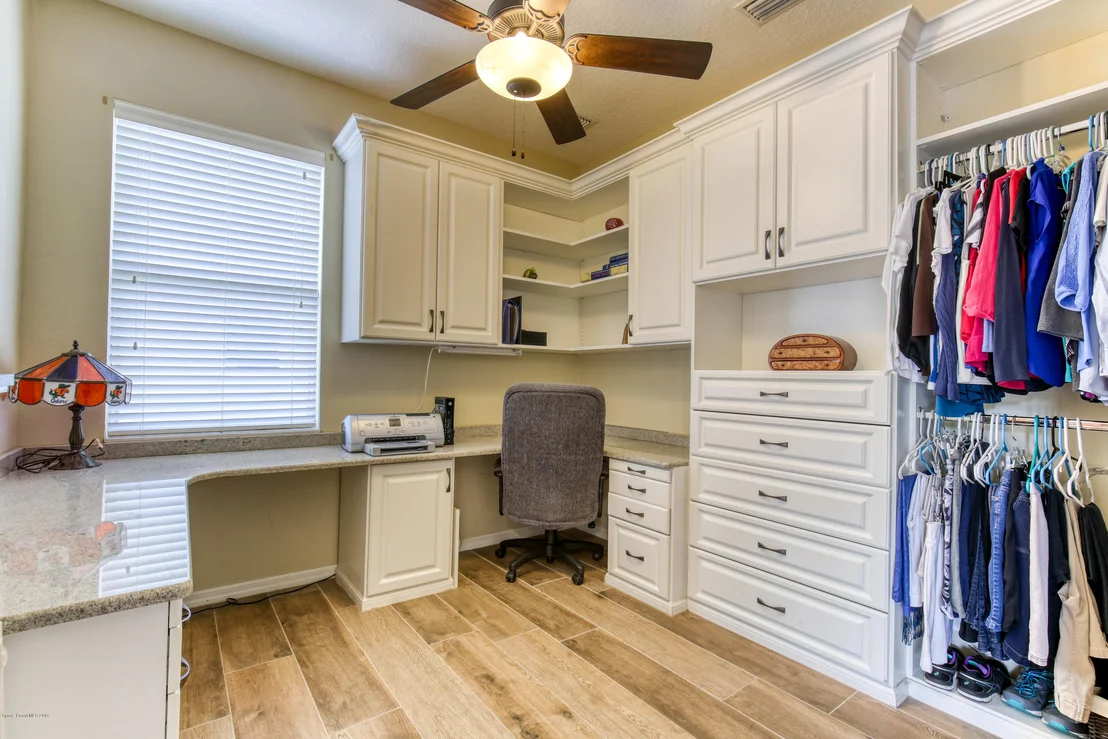 Photo of 4611 Portage Trail