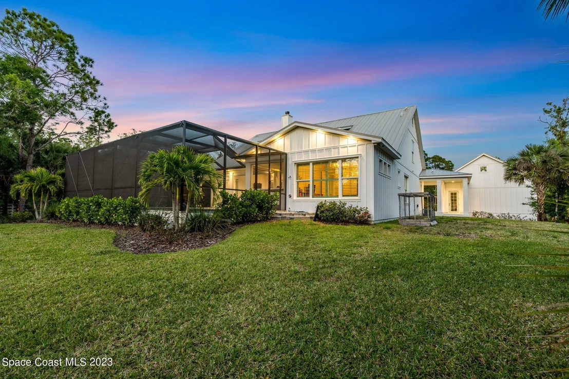 Photo of 5655 Willoughby Drive