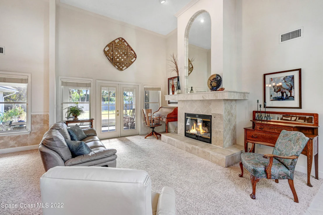 Photo of 115 River Road Circle