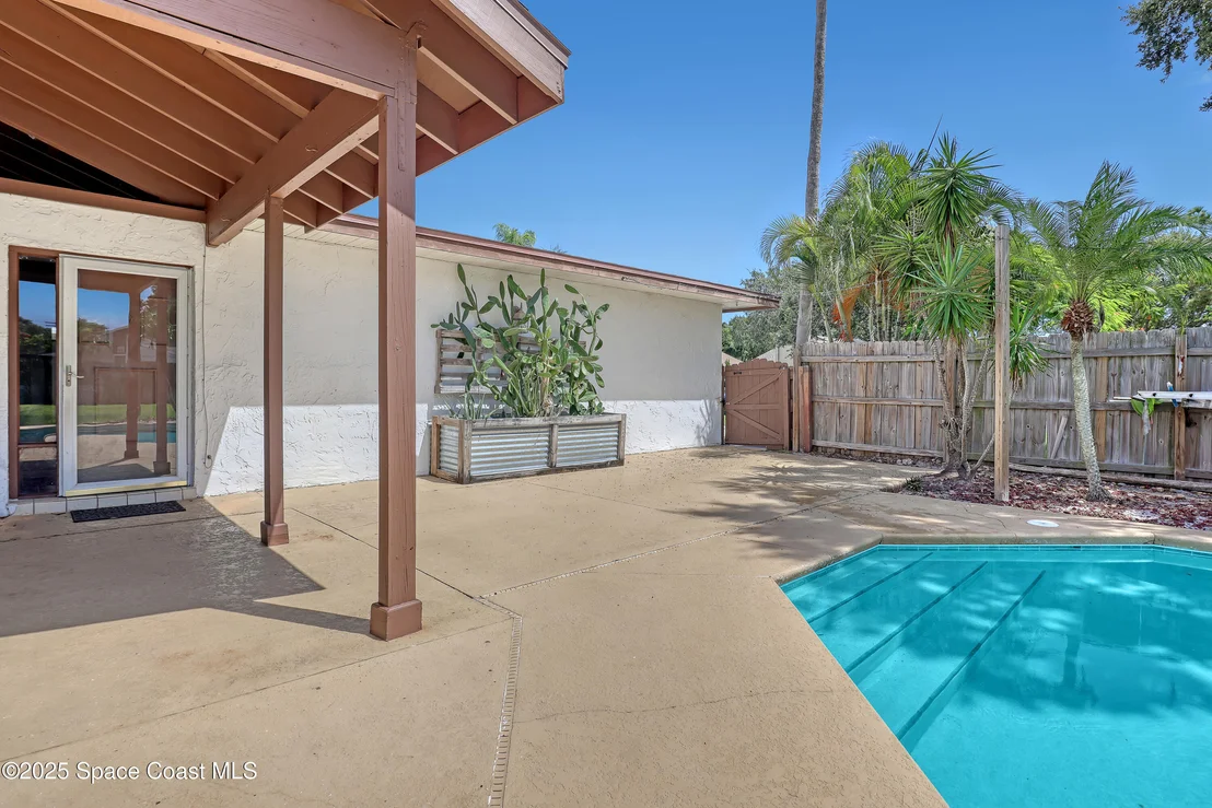 Photo of 210 Applewood Circle