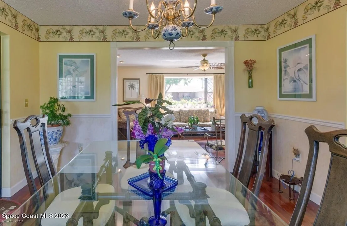 Photo of 1102 Fairlawn Drive