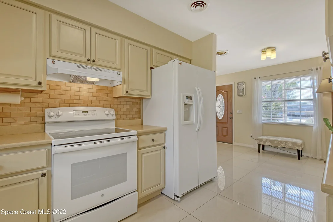 Photo of 972 Miracle Way