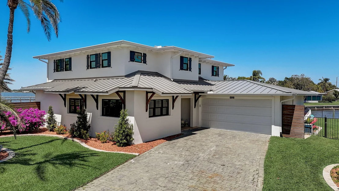 Photo of 451 River View Lane