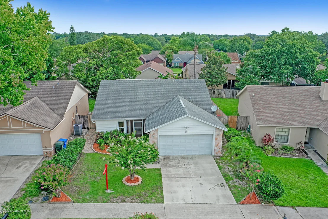 Photo of 1034 Abell Circle