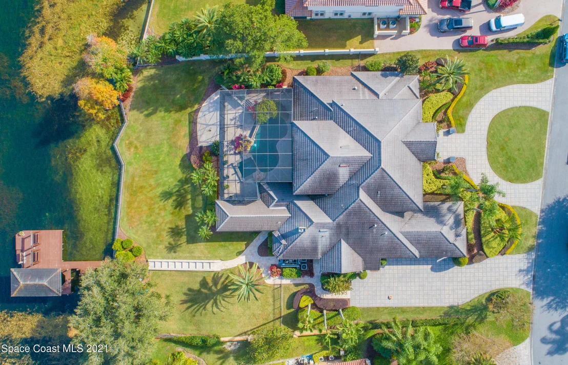 Photo of 228 Mclean Point