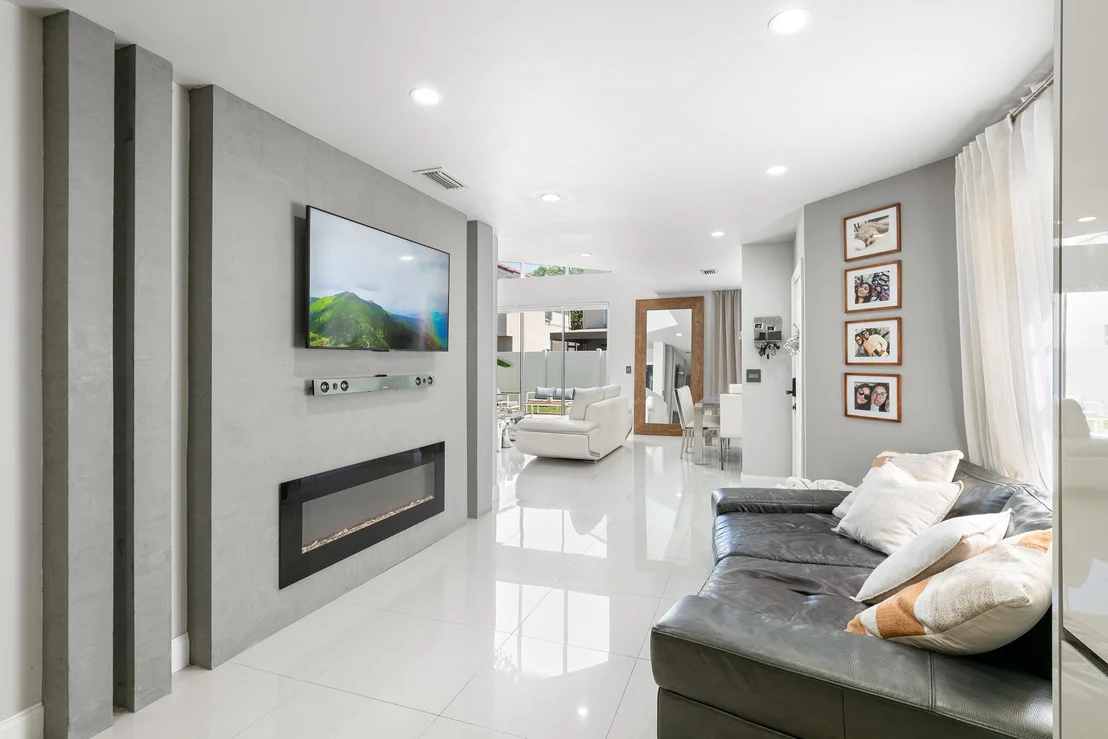 Photo of 807 Garnet Circle