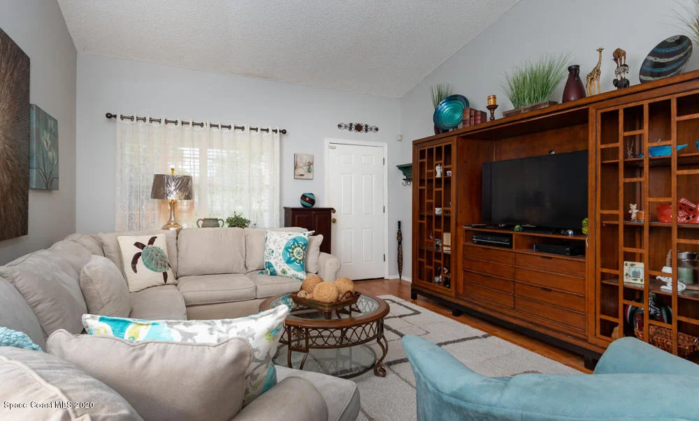 Photo of 1230 Buffing Circle SE