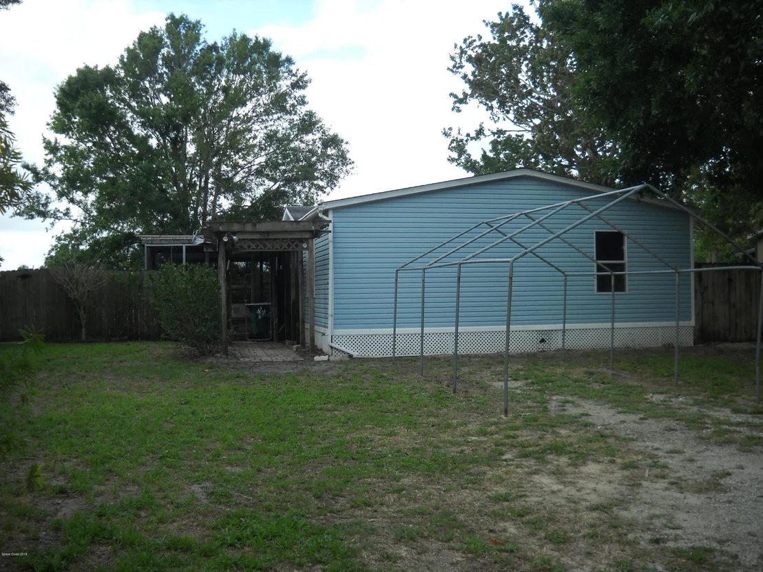 Photo of 513 Nicklaus Circle