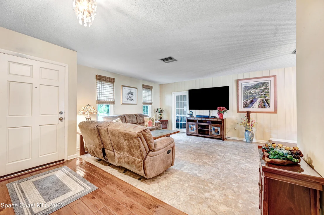 Photo of 2610 Plantation Drive