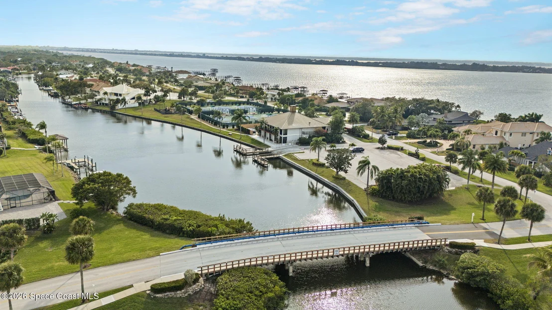Photo of 347 Lanternback Island Drive
