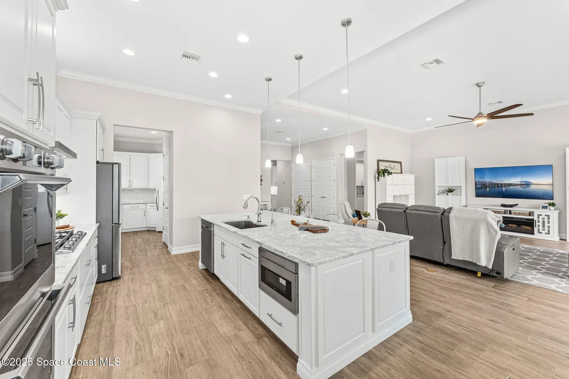Photo of 2453 Donavan Court