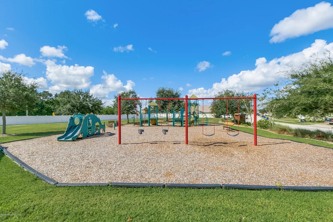 Photo of 2331 Bridgeport Circle
