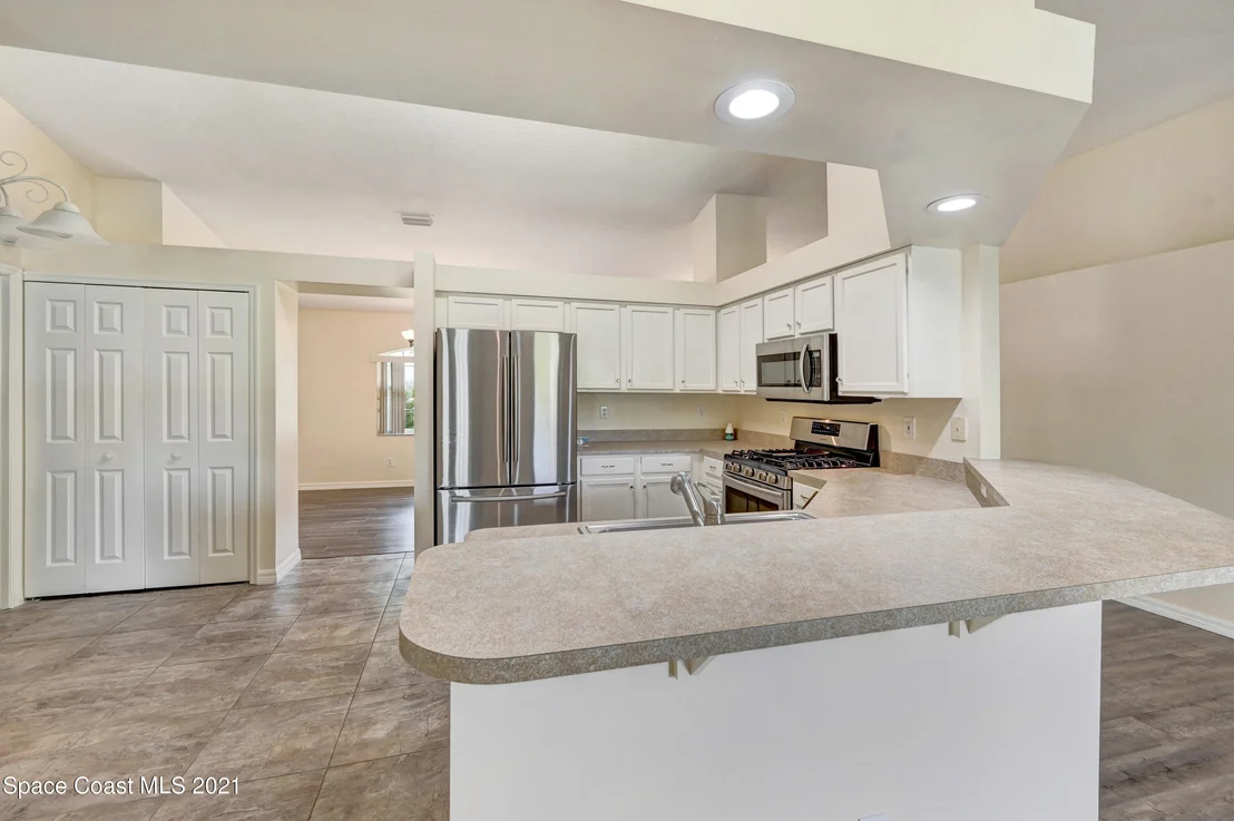 Photo of 5069 Alamanda Drive