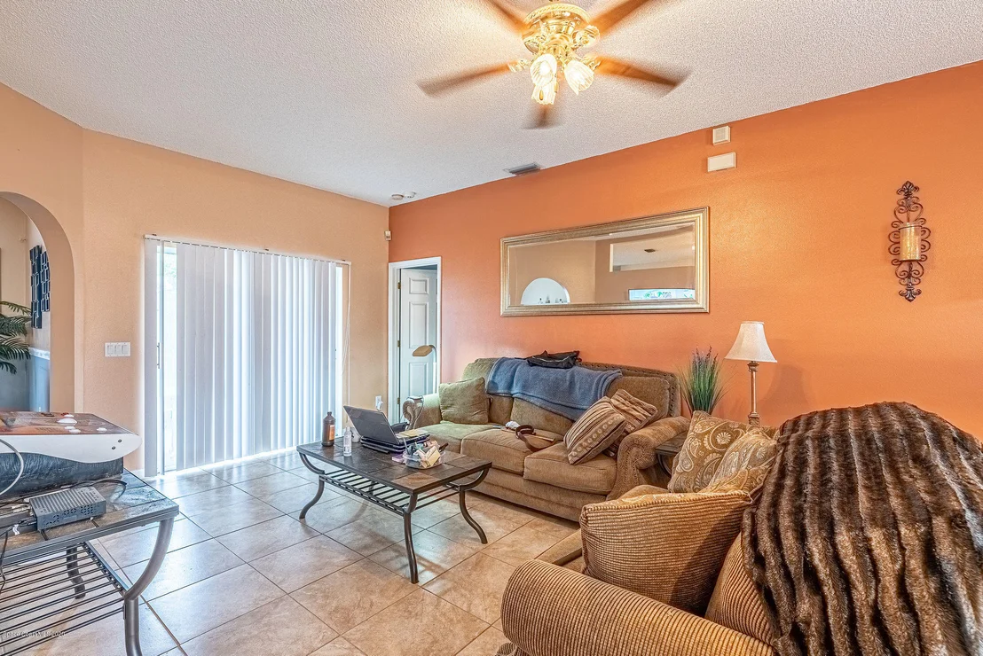 Photo of 1445 Colt Way
