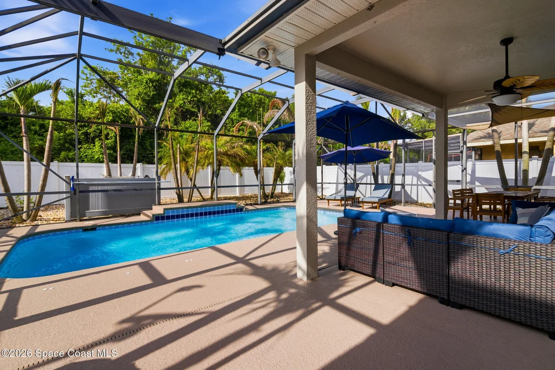 Photo of 1400 Bourke Lane