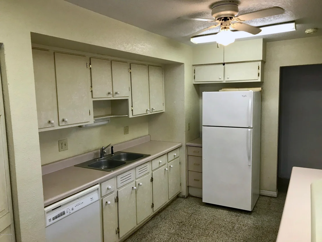 Photo of 707 Camellia Drive