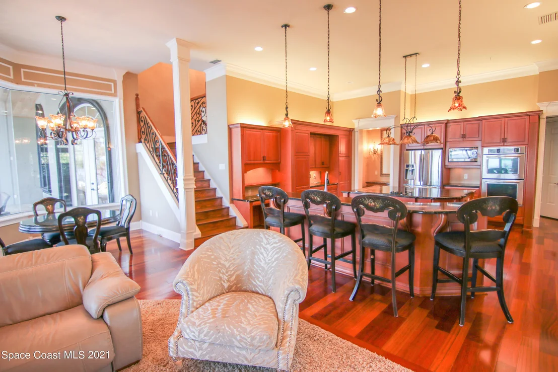 Photo of 228 Mclean Point