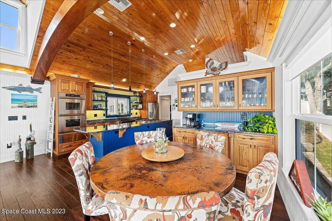 Photo of 1115 Hyde Park Lane