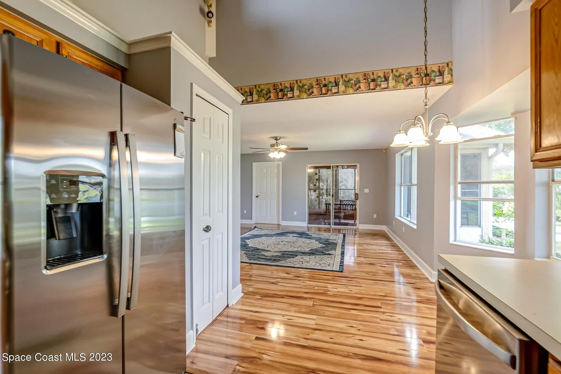 Photo of 6976 Hammock Lakes Drive