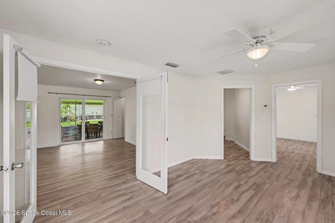 Photo of 1019 Mandarin Drive NE
