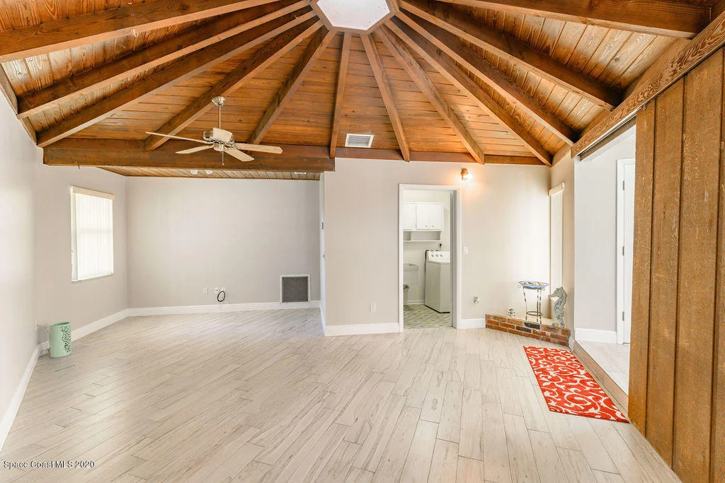 Photo of 250 Sand Pine Road