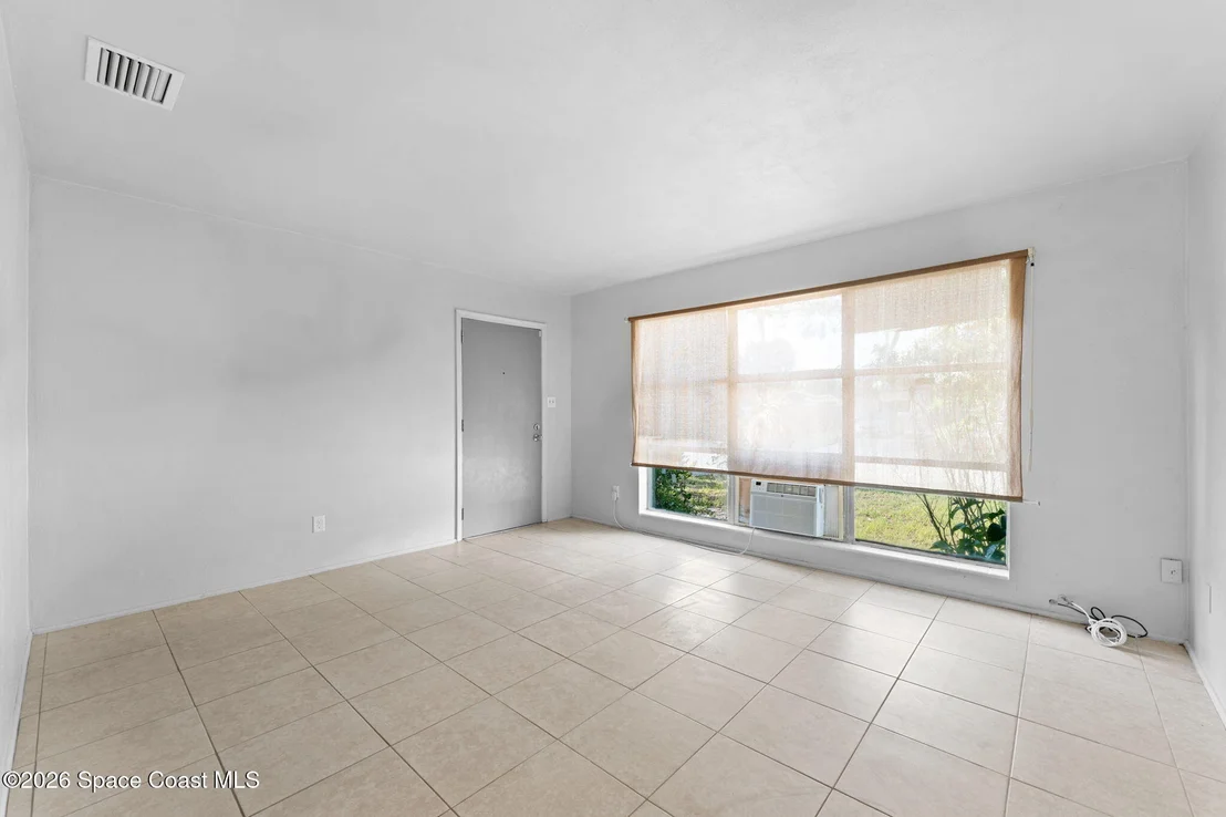 Photo of 1042 Azalea Lane