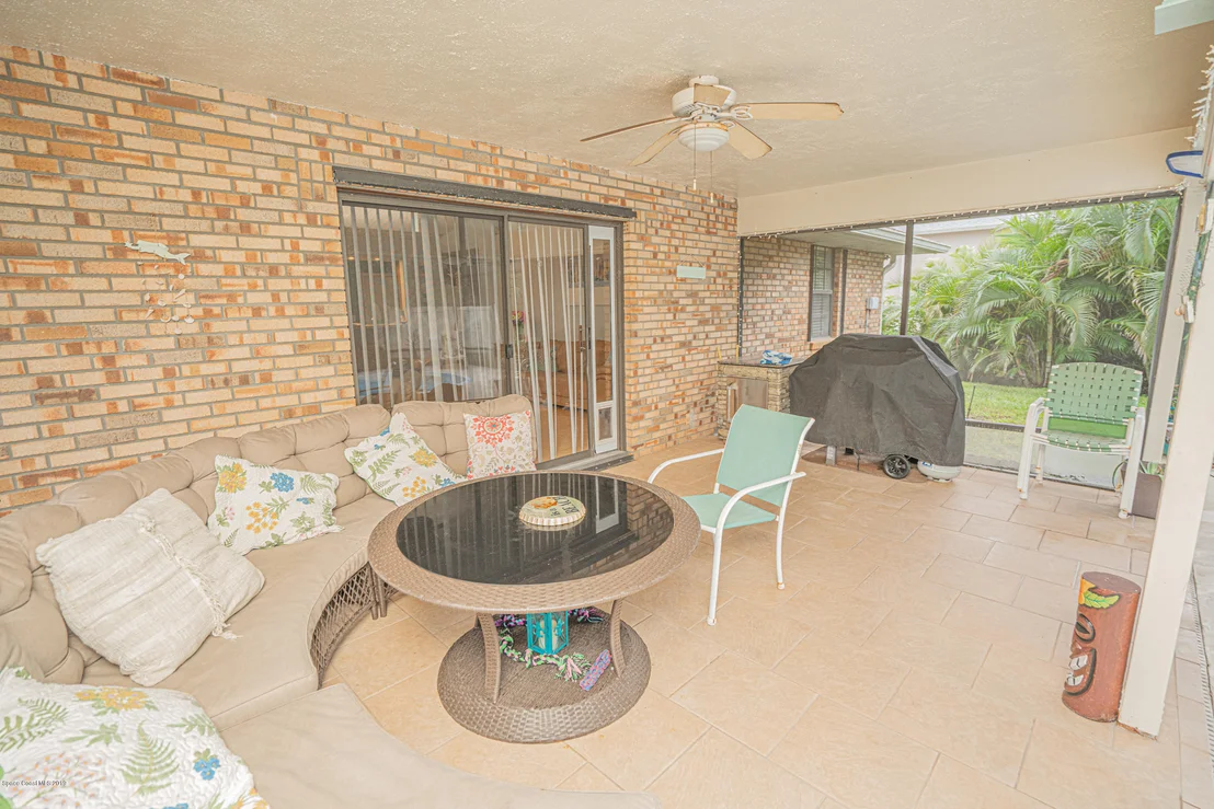 Photo of 843 Landsdowne Drive