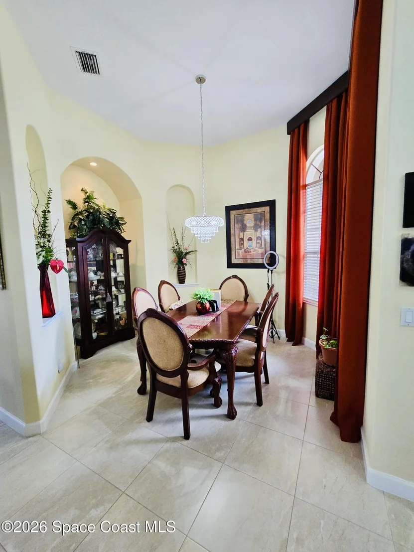 Photo of 336 Southampton Drive