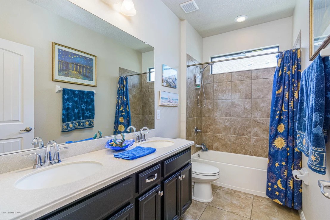 Photo of 2890 Casterton Drive