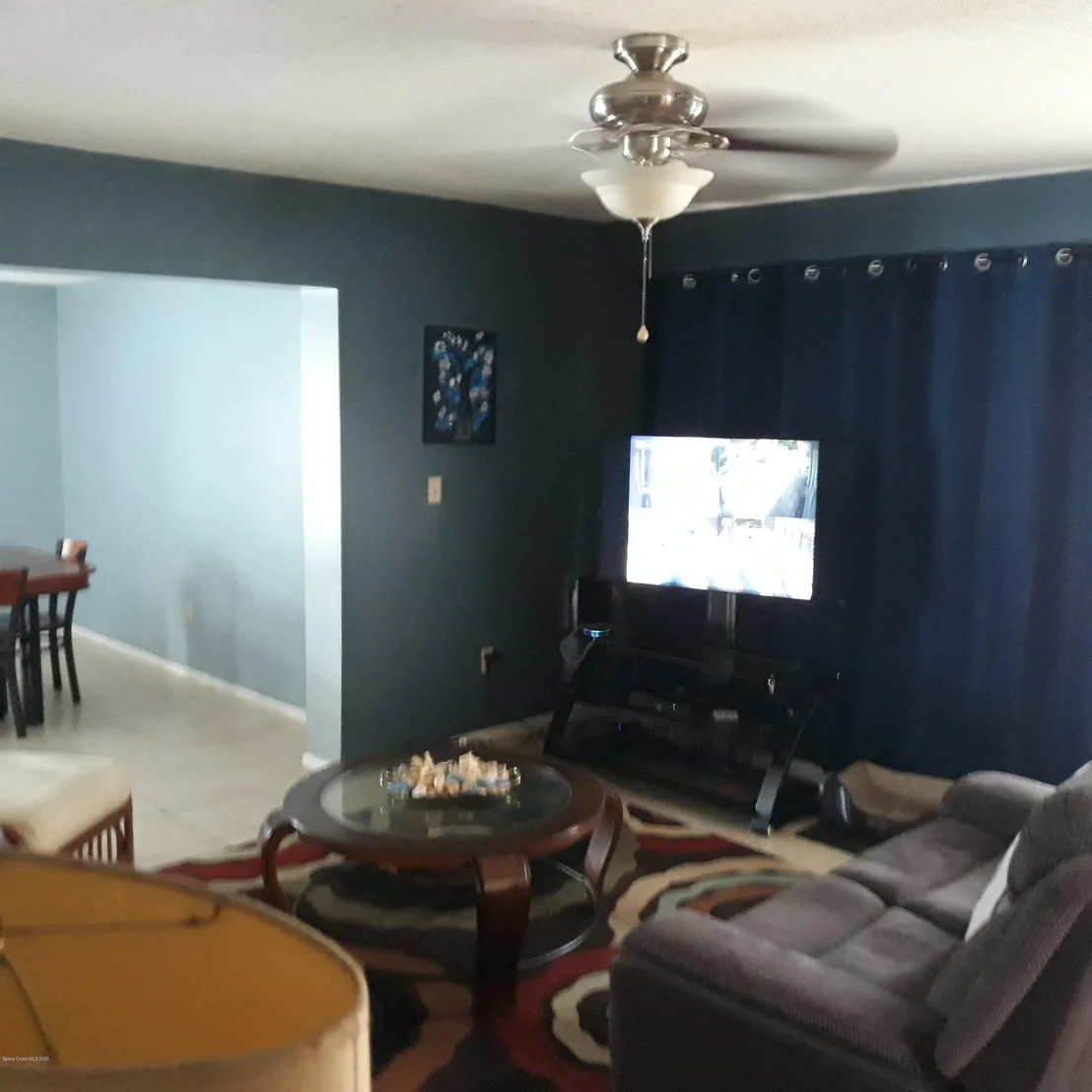 Photo of 954 Darwin Lane NE