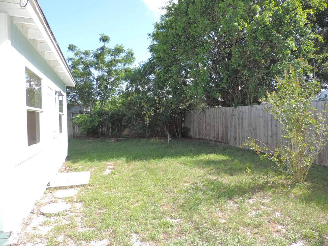 Photo of 1454 Rosemary Drive