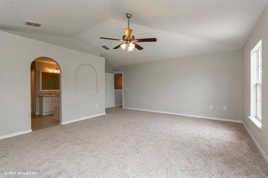 Photo of 449 Macon Drive
