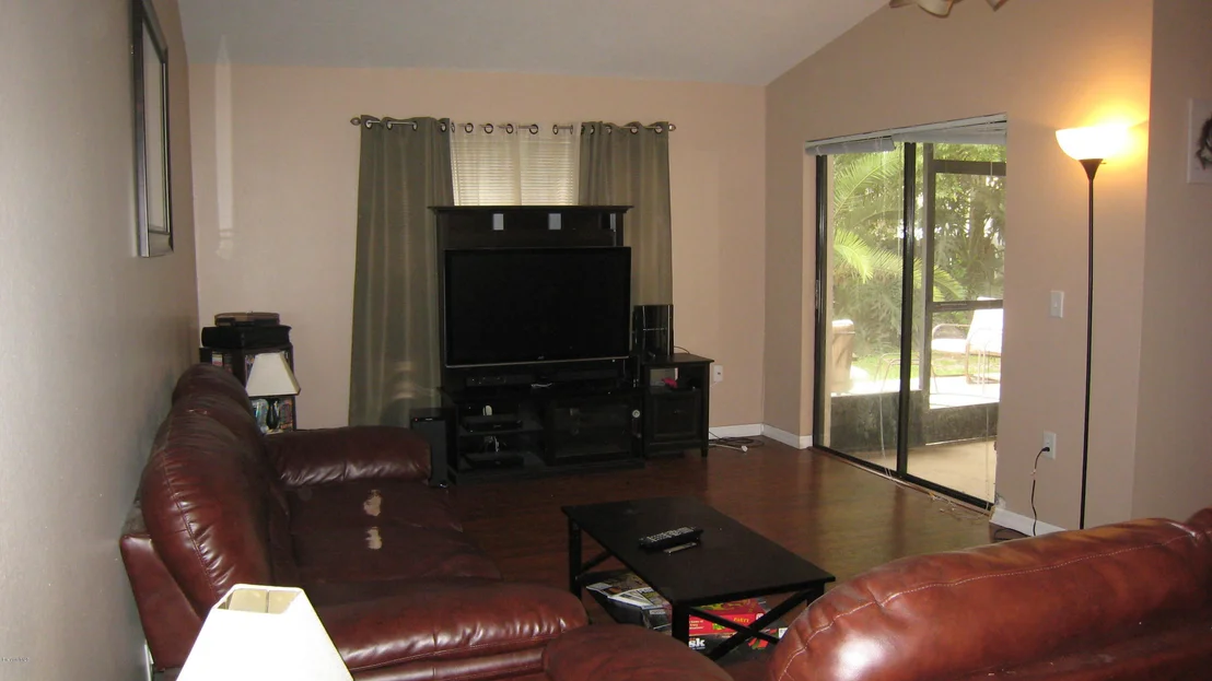 Photo of 883 Yorktowne Drive