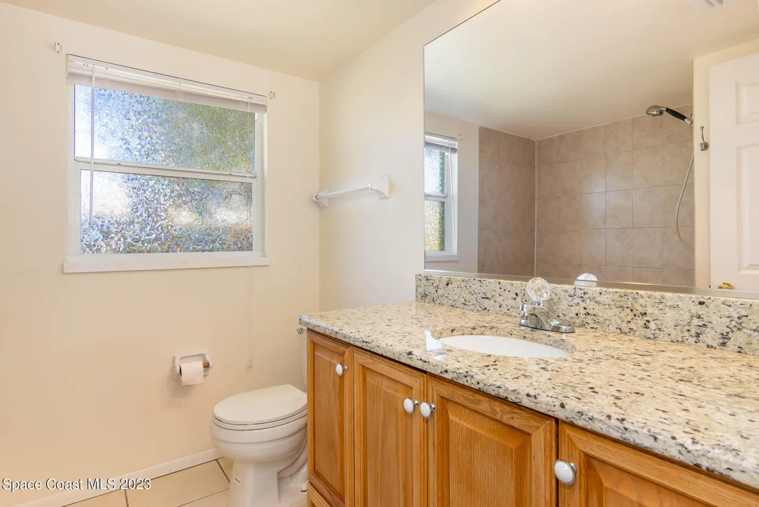 Photo of 880 Westport Drive